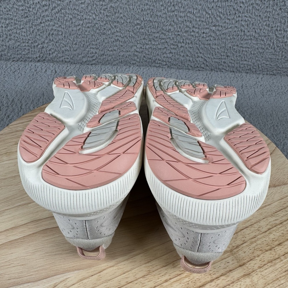 Altra FWD Via 2 Womens Size 7 Tan White Road Running Shoes 4mm Drop AL0A85TW922 - Picture 9 of 12